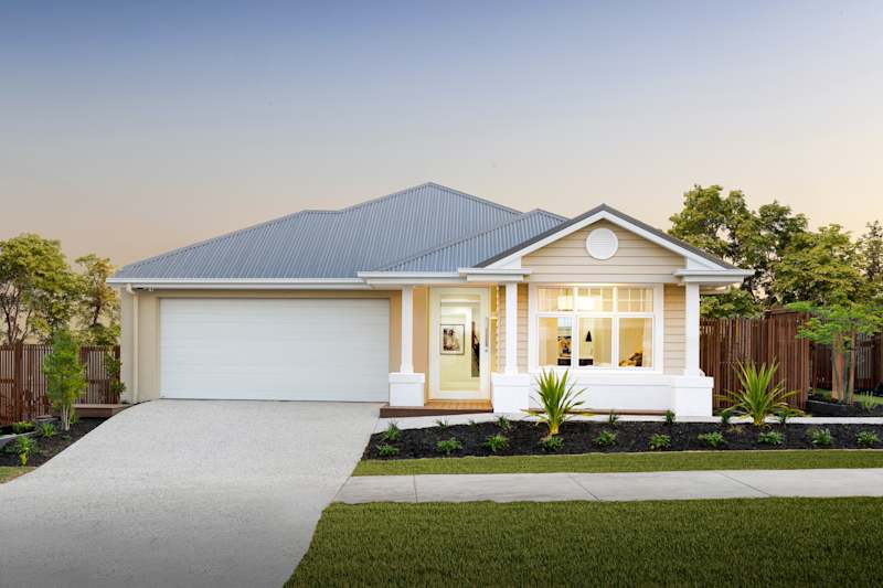Meridian 24 house design with  Nantucket facade - Display alt