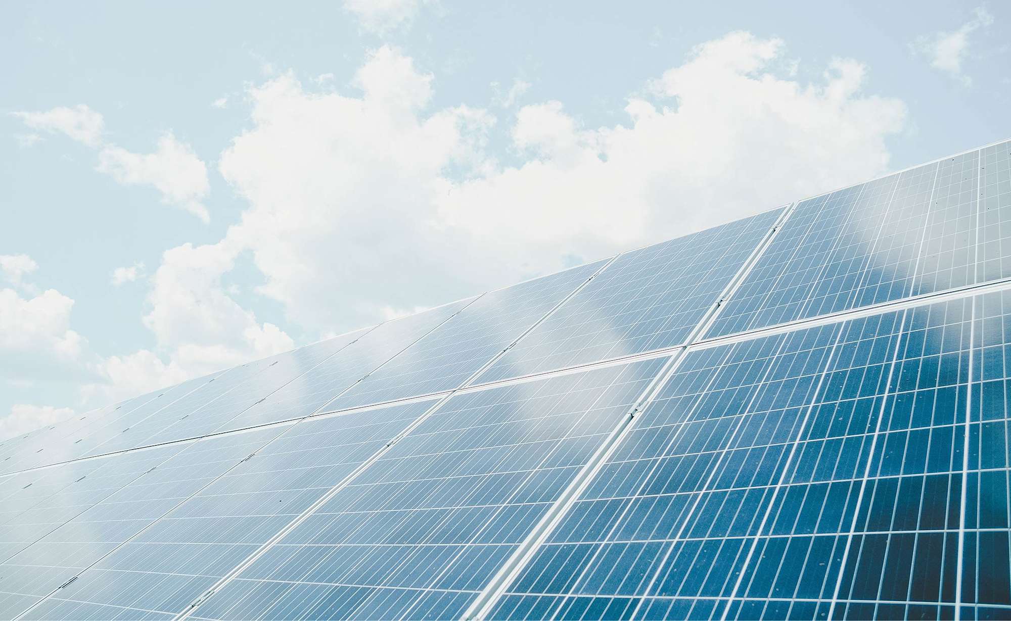 https://media.brightonhomes.net.au/image/upload/v1762316439/content-images/solar/solar-power.jpg